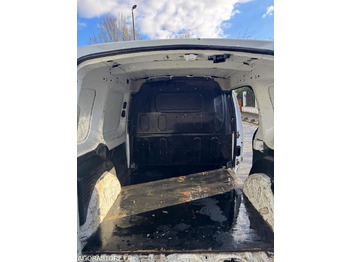 Мало комбе RENAULT KANGOO - 2016 - 300 000 KM: слика 4