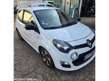 Автомобил RENAULT