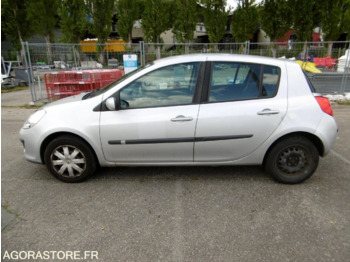 Автомобил Renault CLIO: слика 1