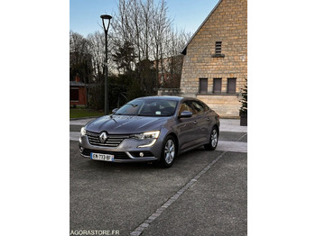 Автомобил RENAULT