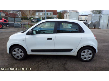 Автомобил RENAULT