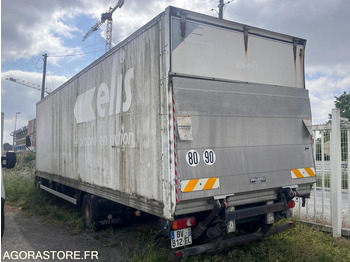 Камион RENAULT