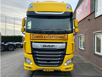 Камион влекач DAF XF 530 8X4 140 TON 384000 KM: слика 3