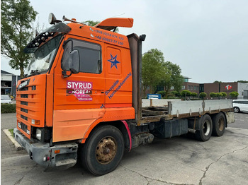 Камион со платформа SCANIA R143