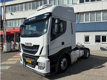 Камион влекач IVECO Stralis 460
