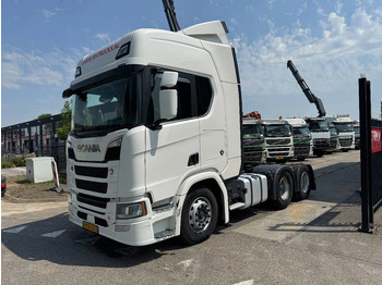 Камион влекач SCANIA R 580