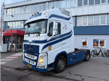 Камион влекач VOLVO FH 500