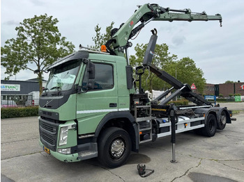 Камион со кука за подигање VOLVO FM 370
