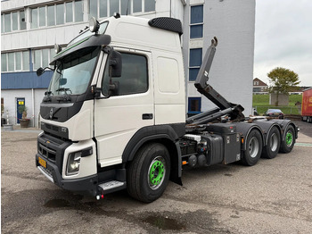 Камион со кука за подигање VOLVO FMX 500