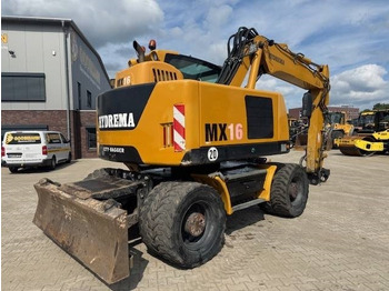 Багер на тркала HYDREMA