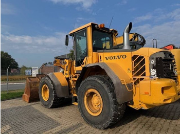 Натоварувач на тркала VOLVO L90F