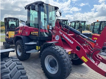 Натоварувач на тркала YANMAR