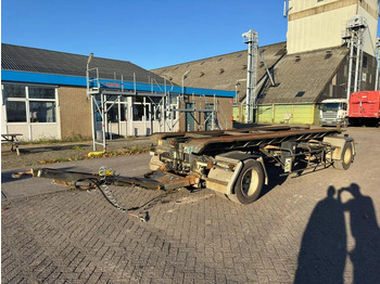 Полуприколка платформа KAISER