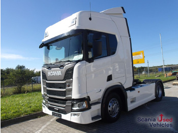 Камион влекач SCANIA R 460