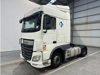 Камион влекач DAF XF 106 460
