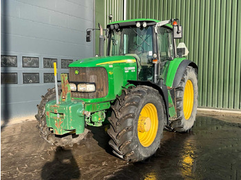 Трактор JOHN DEERE 6820