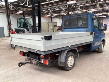 Комбе IVECO DAILY COMMERCIAL VEHICLE: слика 3 Комбе IVECO DAILY COMMERCIAL VEHICLE: слика 3