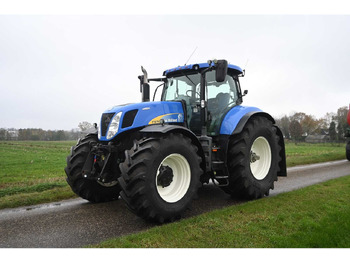 Трактор NEW HOLLAND T7000