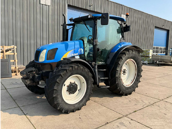 Трактор NEW HOLLAND T6000