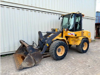 Натоварувач на тркала VOLVO L30G