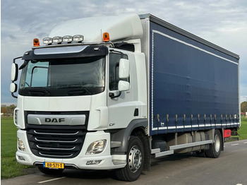 Камион со церада DAF CF