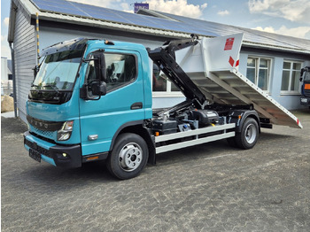Камион со кука за подигање FUSO Canter