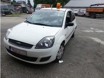 Автомобил FORD