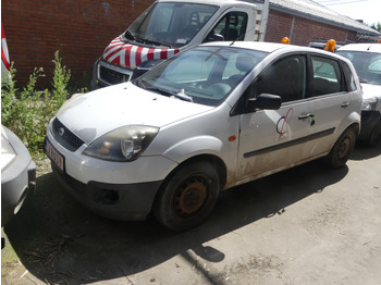 Автомобил FORD