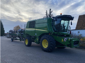 Комбајн JOHN DEERE T550