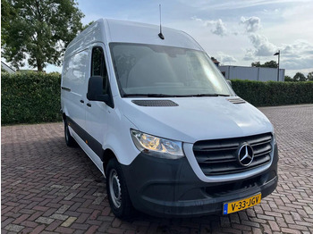 Товарно комбе, Комби со двојна кабина Mercedes-Benz Sprinter 317 1.9 CDI L2H1: слика 4