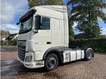 Камион влекач DAF XF 450
