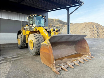 Натоварувач на тркала CATERPILLAR 980