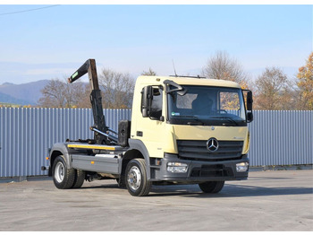 Камион со кука за подигање MERCEDES-BENZ Atego 1221