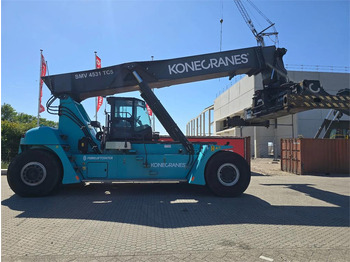 Сложувачки досегнувач KONECRANES