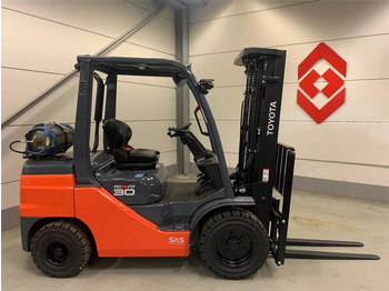 Плински вилушкар TOYOTA FGF 30