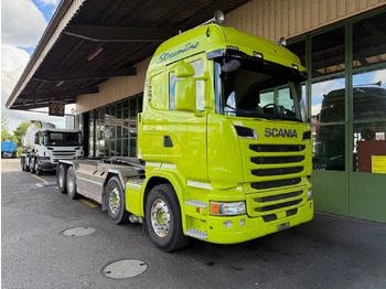 Камион со кука за подигање SCANIA R 490