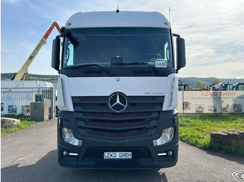 Лизинг на Mercedes-Benz Actros 1845 Mercedes-Benz Actros 1845: слика 2
