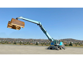 Багер на тркала TEREX