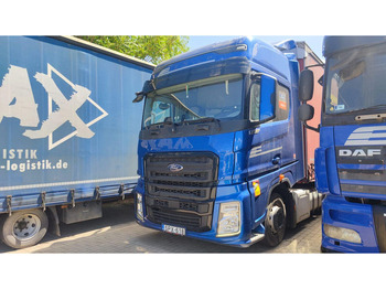 Камион влекач FORD