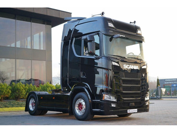 Камион влекач SCANIA S 500