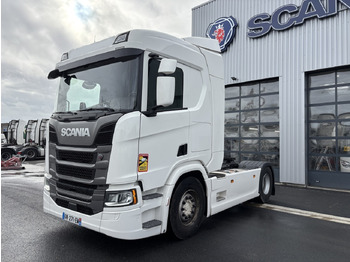 Камион влекач SCANIA R 460