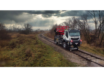 Лизинг на Iveco TRAKER 4x4 RAIL ROAD PALFINGER SCHIENEN TWO WAY  Iveco TRAKER 4x4 RAIL ROAD PALFINGER SCHIENEN TWO WAY: слика 4