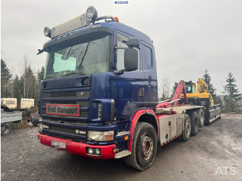 Камион со кука за подигање SCANIA R164