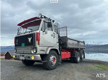 Камион со платформа VOLVO F89