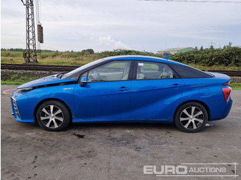 Автомобил 2017 Toyota Mirai Fuel Cell, Hydrogen Hybrid, Automatic (German Reg. Docs. Available): слика 2