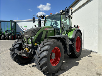 Трактор FENDT 718 Vario