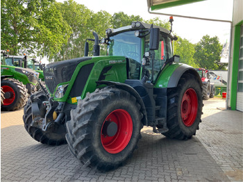 Трактор FENDT 826 Vario