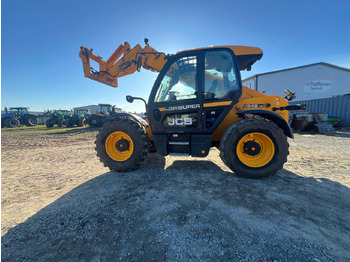 Натоварувач JCB