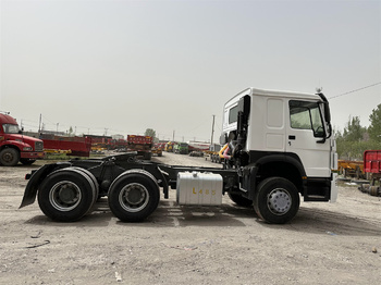 Лизинг на SINOTRUK Howo 371 Truck Head SINOTRUK Howo 371 Truck Head: слика 3