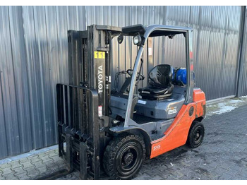 Плински вилушкар TOYOTA FGF 25